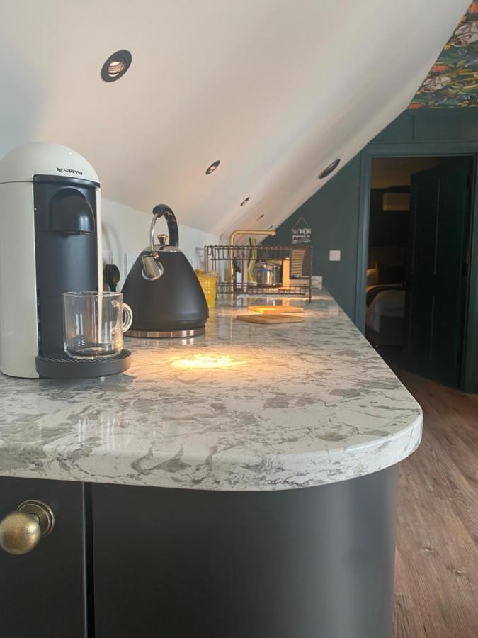 Stylish One Bedroom Cotswold Coach House 泰特伯里 外观 照片