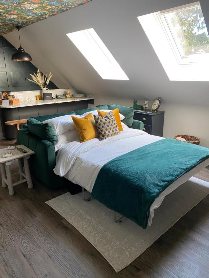 Stylish One Bedroom Cotswold Coach House 泰特伯里 外观 照片